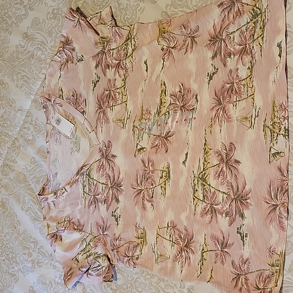 Old Navy everywear tee- nwt